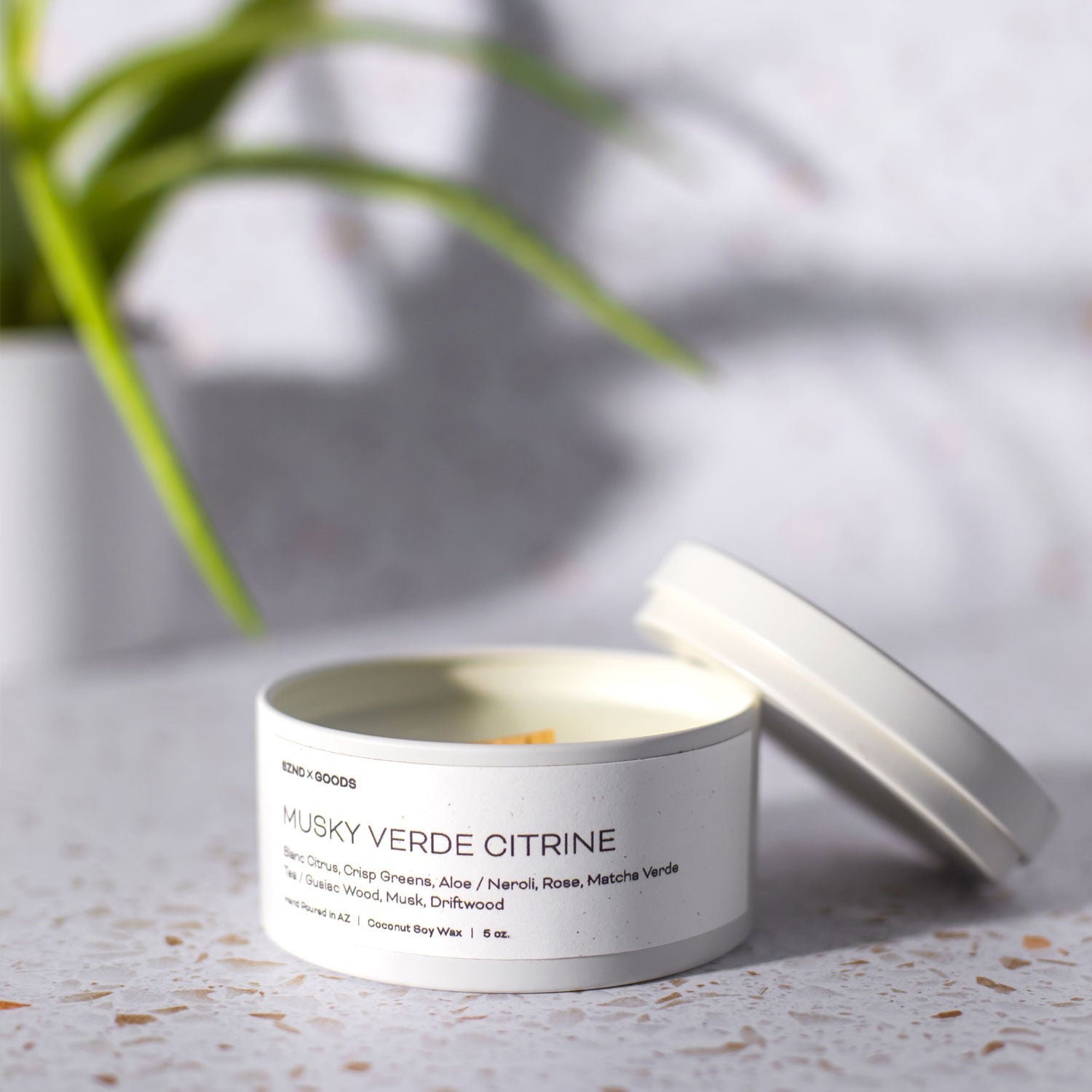 The Musky Verde Citrine five ounce candle is perfect for spare bedrooms